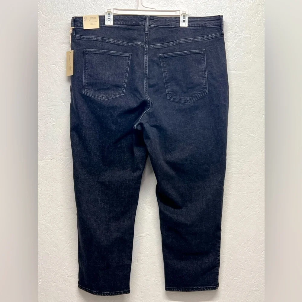 Women's High-Rise Slim Straight Jeans - Universal Thread™ - Black - Sz 22W